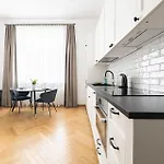 Appartamento Diplomatica I High Ceilings I Parking I Easy Check-in I Cohost Kaunas