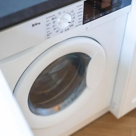 Diplomatica I High Ceilings I Parking I Easy Check-in I Cohost * Kowno