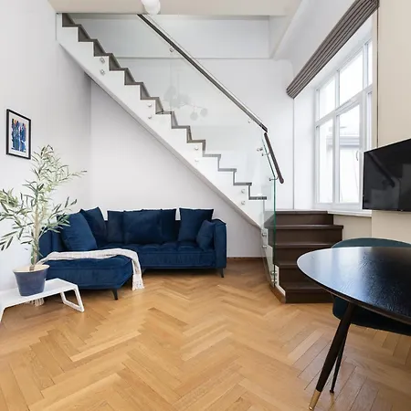 Apartment Villa Diplomatica I High Ceilings I Parking I Easy Check-In I Cohost *