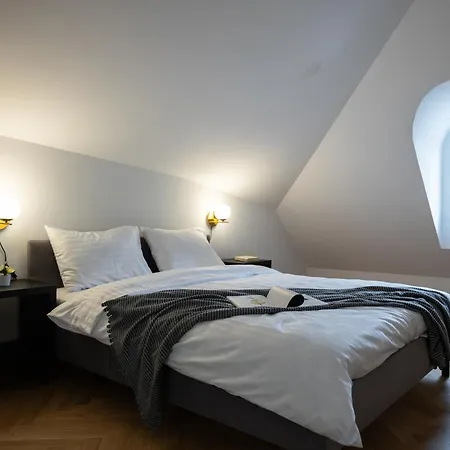 Diplomatica I High Ceilings I Parking I Easy Check-in I Cohost カウナス