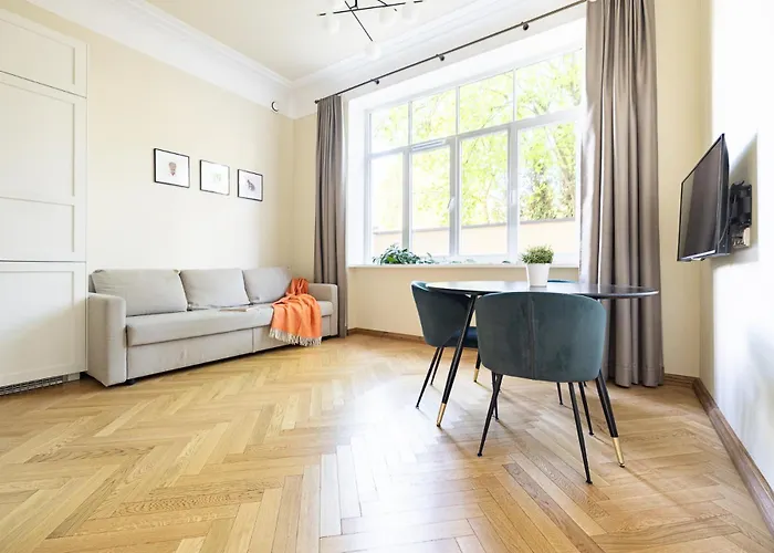 Diplomatica I High Ceilings I Parking I Easy Check-in I Cohost アパート *