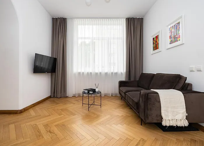 Diplomatica I High Ceilings I Parking I Easy Check-in I Cohost アパート カウナス