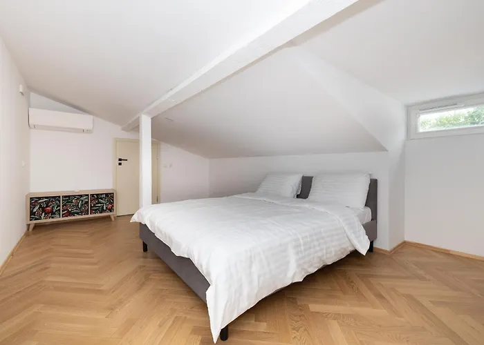 アパート Diplomatica I High Ceilings I Parking I Easy Check-in I Cohost カウナス