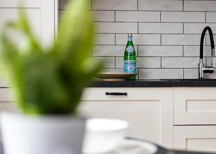 Diplomatica I High Ceilings I Parking I Easy Check-in I Cohost アパート