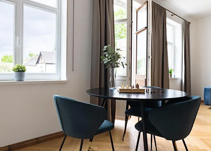 Diplomatica I High Ceilings I Parking I Easy Check-in I Cohost アパート カウナス