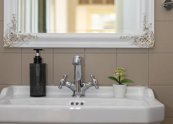 Diplomatica I High Ceilings I Parking I Easy Check-in I Cohost アパート カウナス