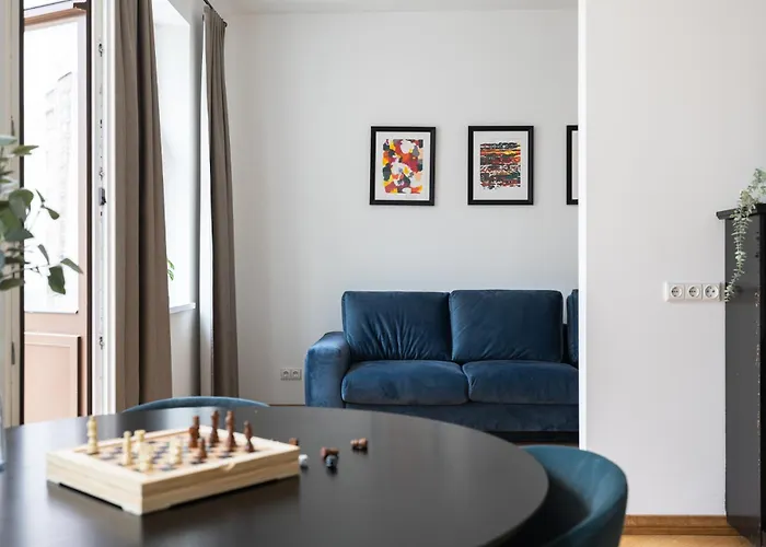 Diplomatica I High Ceilings I Parking I Easy Check-in I Cohost アパート カウナス